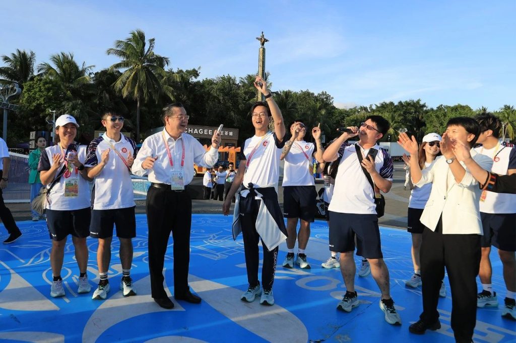 第十二届全国少数民族传统体育运动会民族大联欢在三亚举行 郭卫平尹丽波参加活动 时政要闻 第1张-民族画报