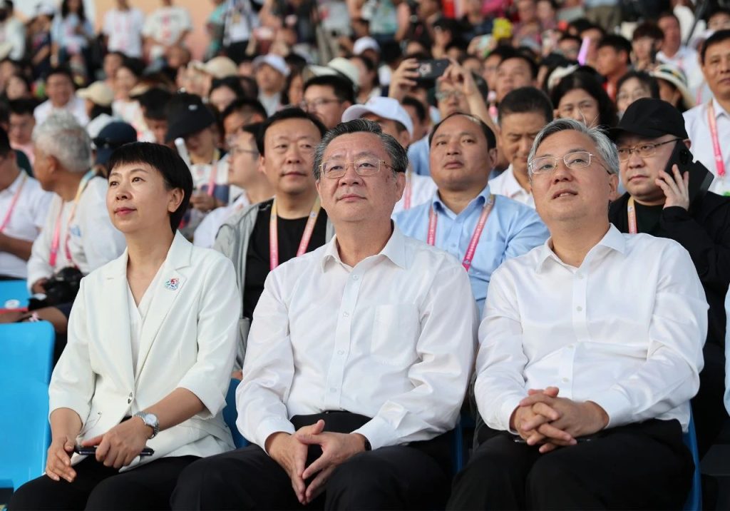 第十二届全国少数民族传统体育运动会民族大联欢文艺演出在三亚举行 郭卫平周红波尹丽波出席 时政要闻 第1张-民族画报